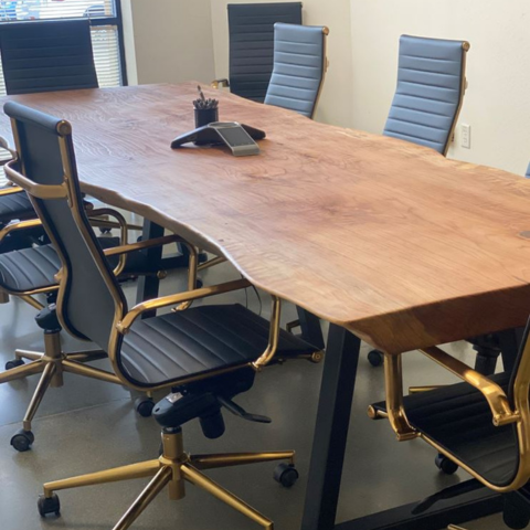 Custom Meja Meeting Desain Minimalis