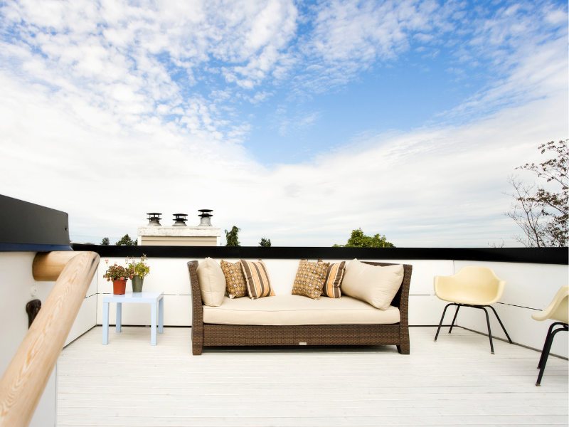 Rooftop Minimalis desain